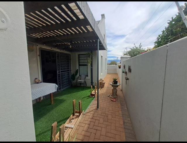 3 bed property to rent in REUNION PARK